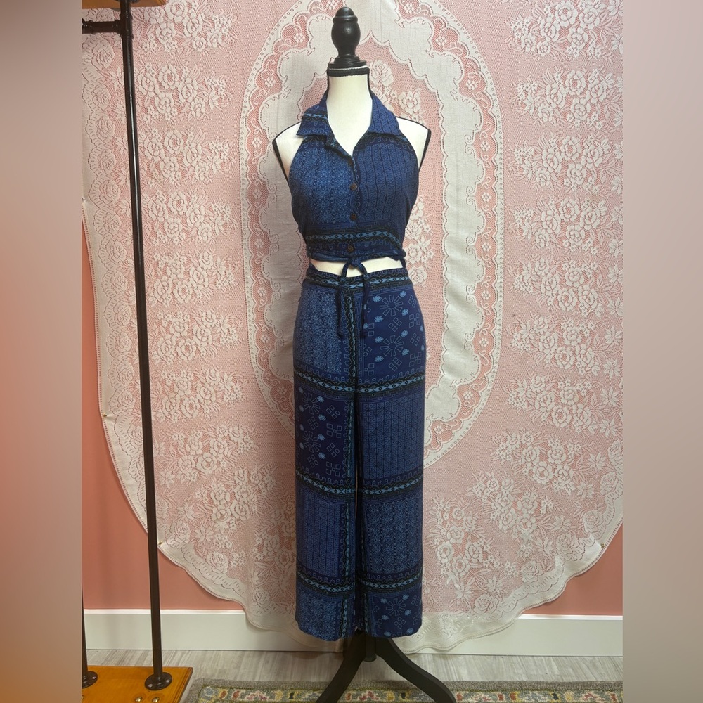World Hawaiian Fashions Indigo Batik Set